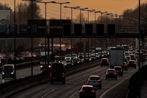 AB, yeni benzinli ve dizel otomobilleri 2035'te yasaklamaya hazırlanıyor AB, yeni benzinli ve dizel otomobilleri 2035'te yasaklamaya hazırlanıyor