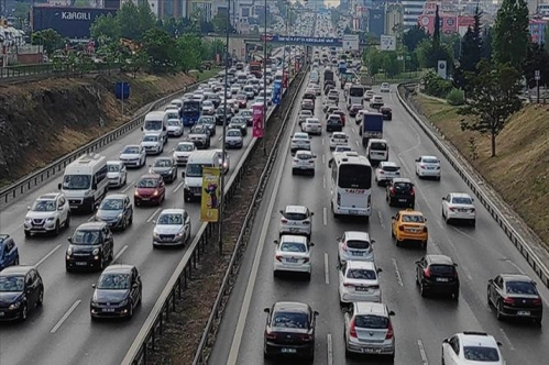 Trafik sigortası poliçelerinde azami primler yüzde 25 artırılacak Trafik sigortası poliçelerinde azami primler yüzde 25 artırılacak