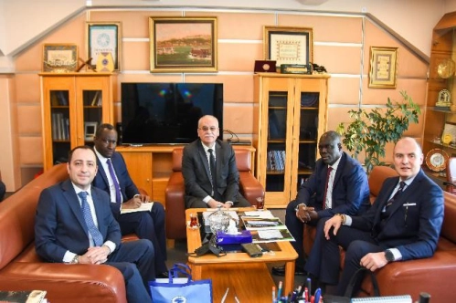 Uganda’dan işbirliği ziyareti Uganda’dan işbirliği ziyareti