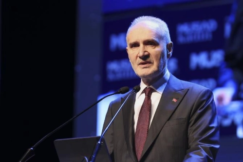 Üretimde farkındalık, kadının bizatihi kendisiyle gerçekleşiyor Üretimde farkındalık, kadının bizatihi kendisiyle gerçekleşiyor