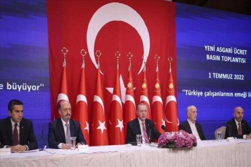 Cumhurbaşkanı Erdoğan: Yeni asgari ücret yüzde 30 ara zamla net 5 bin 500 lira oldu Cumhurbaşkanı Erdoğan: Yeni asgari ücret yüzde 30 ara zamla net 5 bin 500 lira oldu