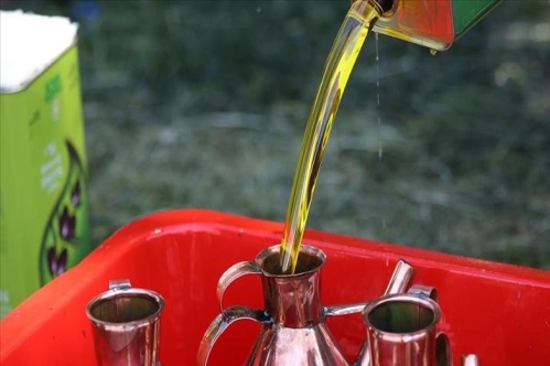 Dökme zeytinyağı ihracatındaki kısıtlama kaldırıldı Dökme zeytinyağı ihracatındaki kısıtlama kaldırıldı