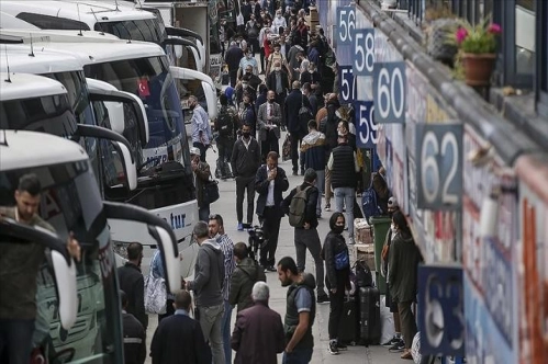 Bayram seyahatlerinde tercih uçaktan otobüse kaydı Bayram seyahatlerinde tercih uçaktan otobüse kaydı