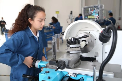 Meslek koleji öğrencisine özel destek Meslek koleji öğrencisine özel destek