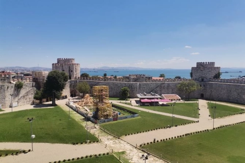 Yedikule’de imparatorlar yolunu açan restorasyon Yedikule’de imparatorlar yolunu açan restorasyon