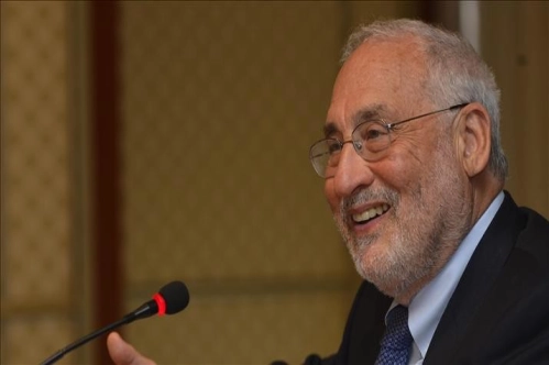 Nobel ödüllü iktisatçı Joseph Stiglitz: Faizleri artırmak arz tarafındaki problemleri kötüleştirebilir Nobel ödüllü iktisatçı Joseph Stiglitz: Faizleri artırmak arz tarafındaki problemleri kötüleştirebilir