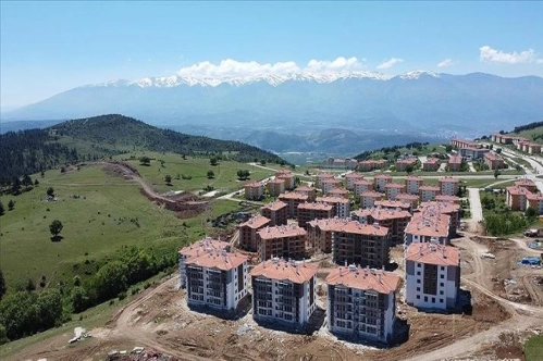 TOKİ son 3 yılda 213 bin konut yaptı TOKİ son 3 yılda 213 bin konut yaptı