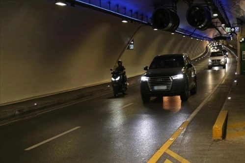 Avrasya Tüneli'nde 67 bin 982 araçla günlük geçiş rekoru kırıldı Avrasya Tüneli'nde 67 bin 982 araçla günlük geçiş rekoru kırıldı