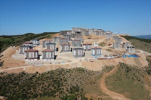 Sosyal konut projesinde 25 Ekim'de temel atılacak 17 il belirlendi Sosyal konut projesinde 25 Ekim'de temel atılacak 17 il belirlendi
