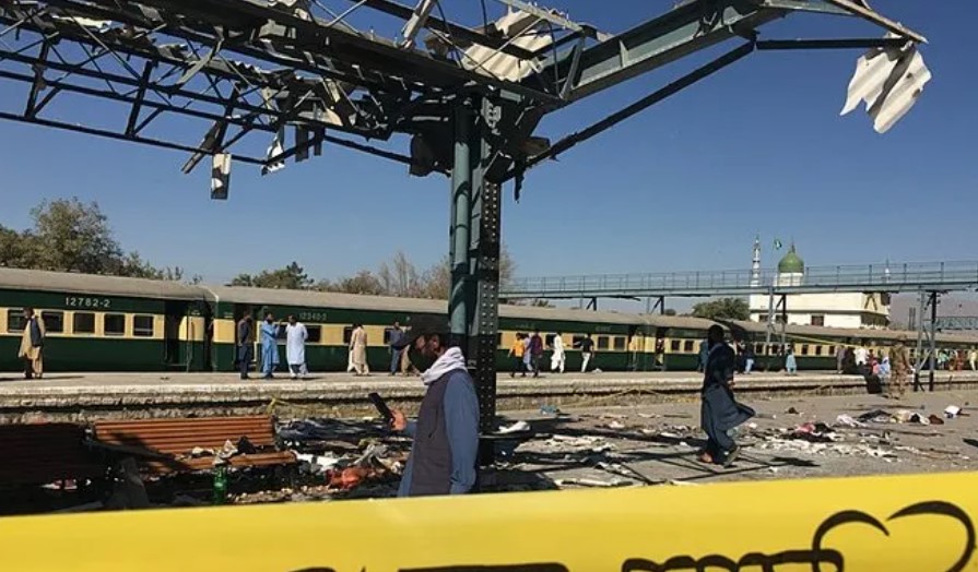 SON DAKİKA: Pakistan'da bombalı saldırı: Çok sayıda ölü ve yaralı var! SON DAKİKA: Pakistan'da bombalı saldırı: Çok sayıda ölü ve yaralı var!