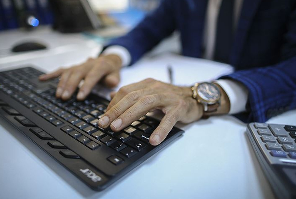 4,3 milyon memura ‘finansal okuryazarlık’ eğitimi zorunluluğu geliyor 4,3 milyon memura ‘finansal okuryazarlık’ eğitimi zorunluluğu geliyor
