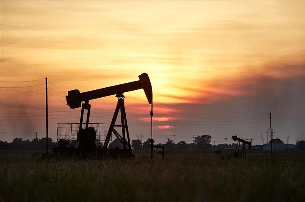 Brent petrolün varil fiyatı 81.81 dolar Brent petrolün varil fiyatı 81.81 dolar