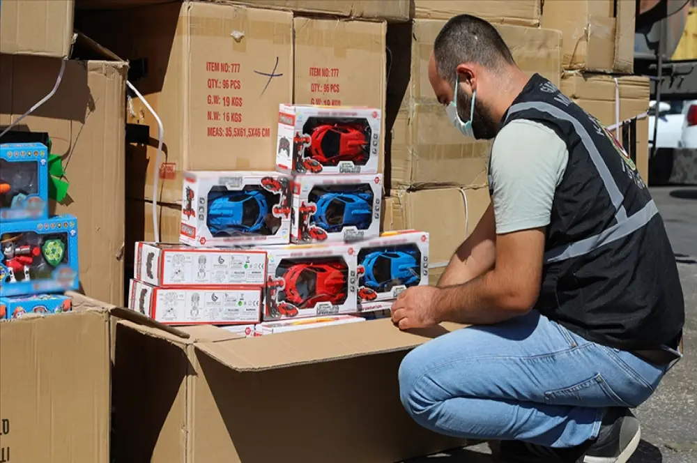 Türkiye'ye geçen yıl 20.5 milyon güvensiz ürünün girişine izin verilmedi Türkiye'ye geçen yıl 20.5 milyon güvensiz ürünün girişine izin verilmedi