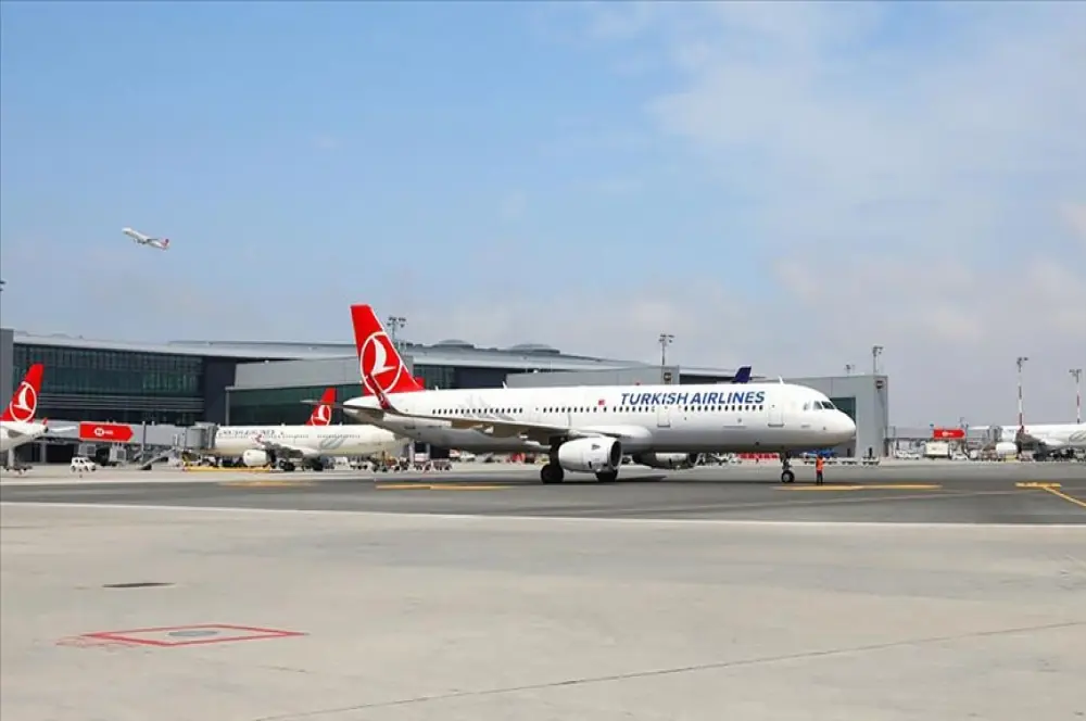 Gazi ile şehit ve gazi yakınlarına THY uçaklarında biniş önceliği düzenlemesi Gazi ile şehit ve gazi yakınlarına THY uçaklarında biniş önceliği düzenlemesi