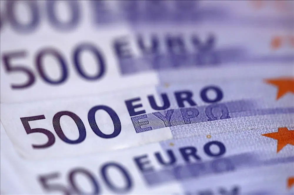 Euro Bölgesi'nde kamu borcunun GSYH'ye oranı yüzde 93 oldu Euro Bölgesi'nde kamu borcunun GSYH'ye oranı yüzde 93 oldu