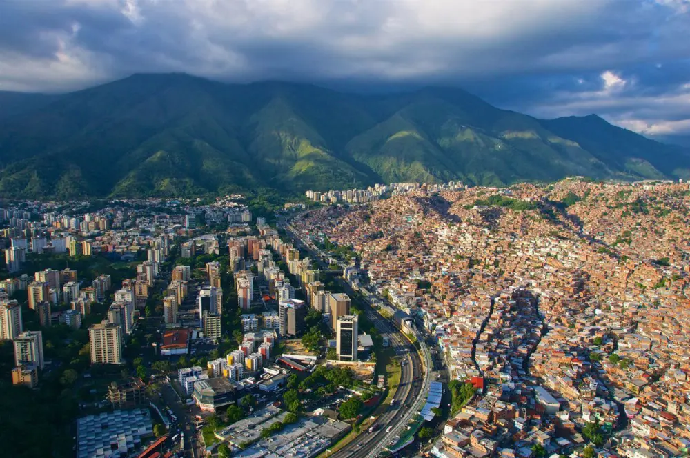 Venezuela yönüne de hava kargo başladı Venezuela yönüne de hava kargo başladı