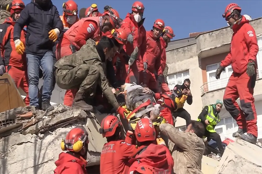 İstanbullu şirketler deprem bölgesi için seferber oldu İstanbullu şirketler deprem bölgesi için seferber oldu