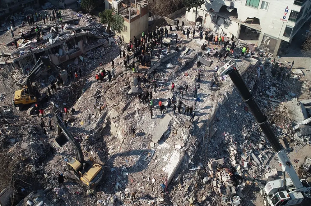 Dünyaca ünlü isimler, Türkiye'ye yardım çağrısı yaparak desteklerini sürdürüyor Dünyaca ünlü isimler, Türkiye'ye yardım çağrısı yaparak desteklerini sürdürüyor