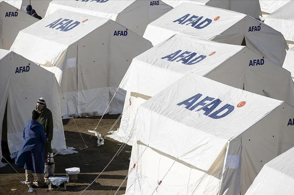 Şirketler, deprem bölgesindeki yaraları AFAD ile sarıyor Şirketler, deprem bölgesindeki yaraları AFAD ile sarıyor
