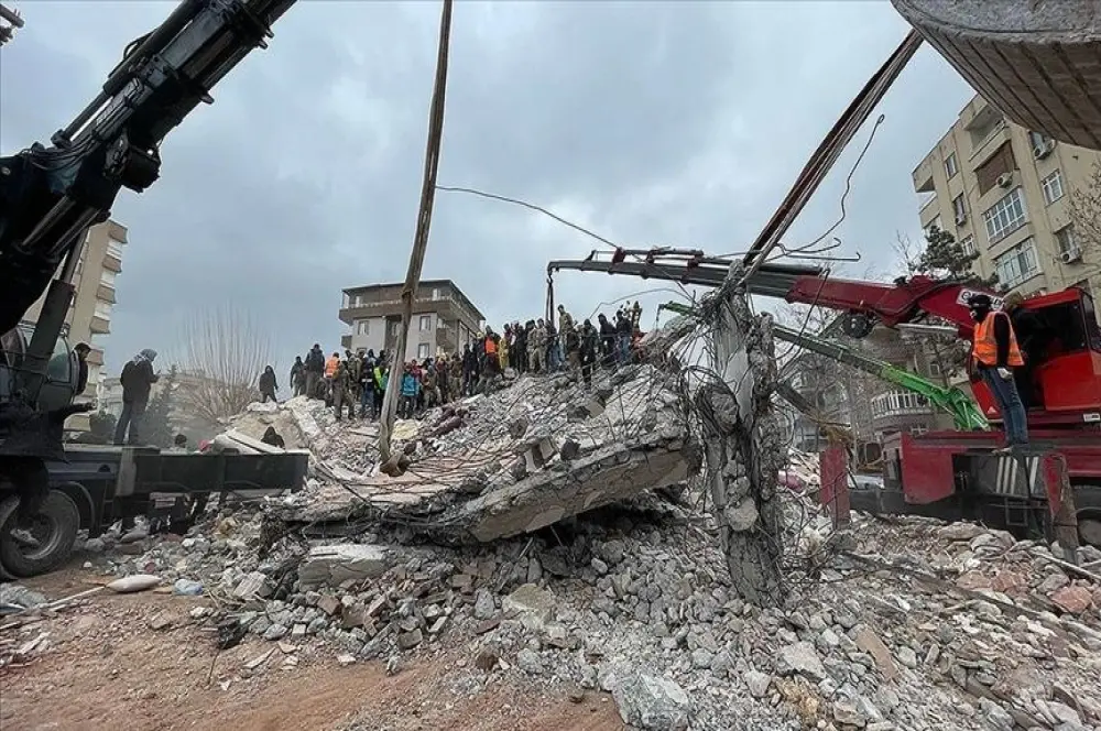 Müteahhitler hakedişin yüzde 1'ini deprem bölgesinin imarı için bağışlayacak Müteahhitler hakedişin yüzde 1'ini deprem bölgesinin imarı için bağışlayacak