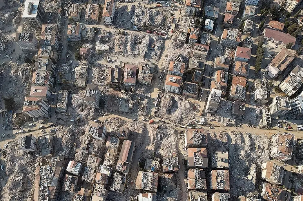 Küresel iş dünyasından deprem bölgesine yardım Küresel iş dünyasından deprem bölgesine yardım