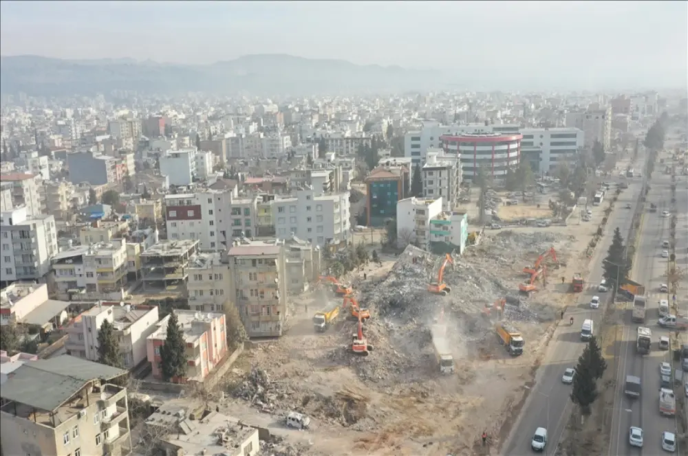 Deprem bölgesindeki 4 ilde bazı firmaların dahilde işleme izin süreleri uzatıldı Deprem bölgesindeki 4 ilde bazı firmaların dahilde işleme izin süreleri uzatıldı