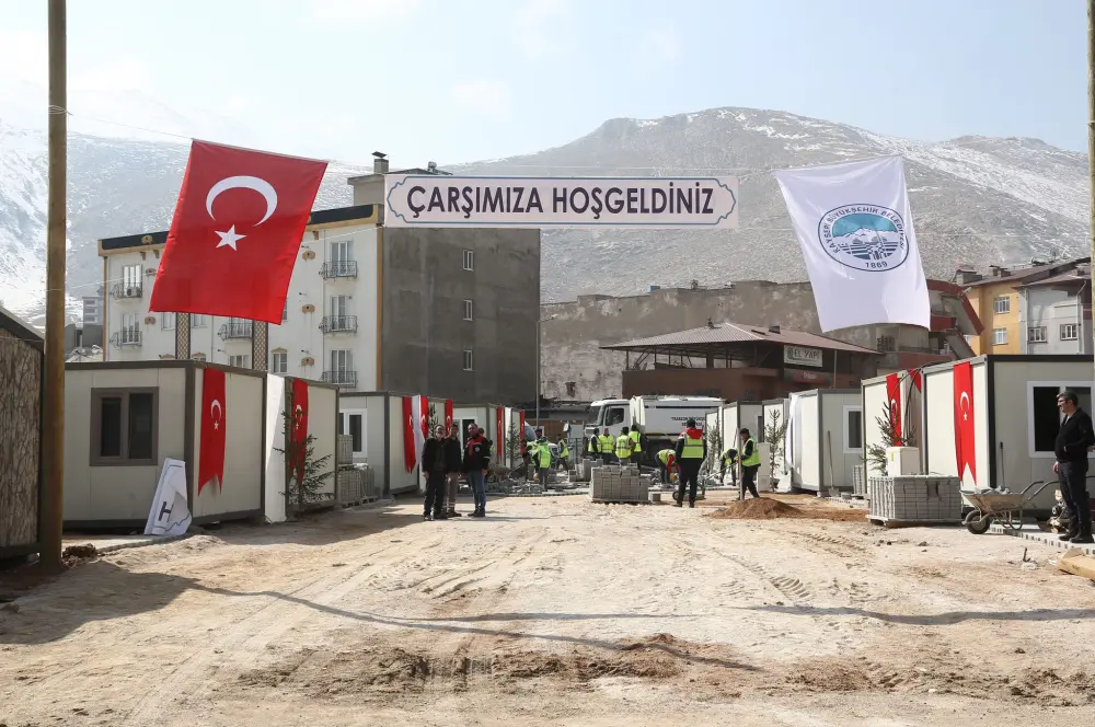 Konteyner çarşılarda kepenkler hayata açılıyor Konteyner çarşılarda kepenkler hayata açılıyor
