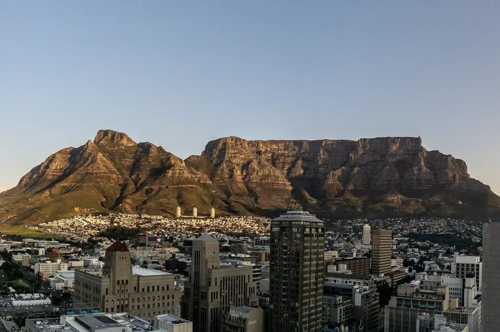 Güney Afrika ekonomisi, 2022'de yüzde 2 büyüdü Güney Afrika ekonomisi, 2022'de yüzde 2 büyüdü