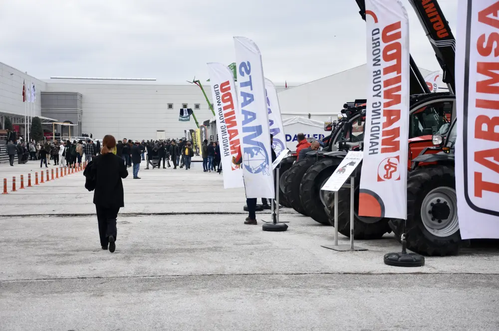 Konya Tarım Fuarı kapılarını ziyaretçilere açtı Konya Tarım Fuarı kapılarını ziyaretçilere açtı