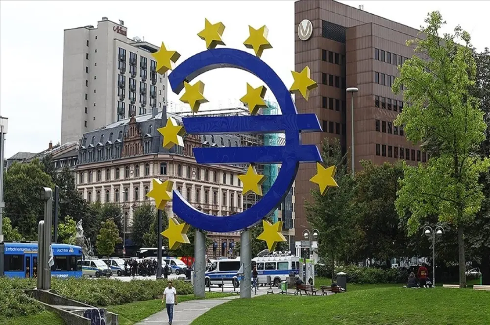 ECB, finansal kurumları ekonomik risklere karşı uyardı ECB, finansal kurumları ekonomik risklere karşı uyardı