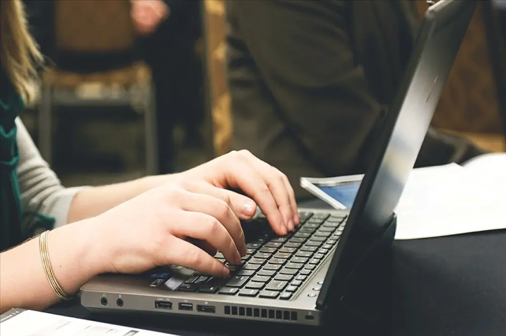 Accenture 19 bin kişiyi işten çıkaracak Accenture 19 bin kişiyi işten çıkaracak