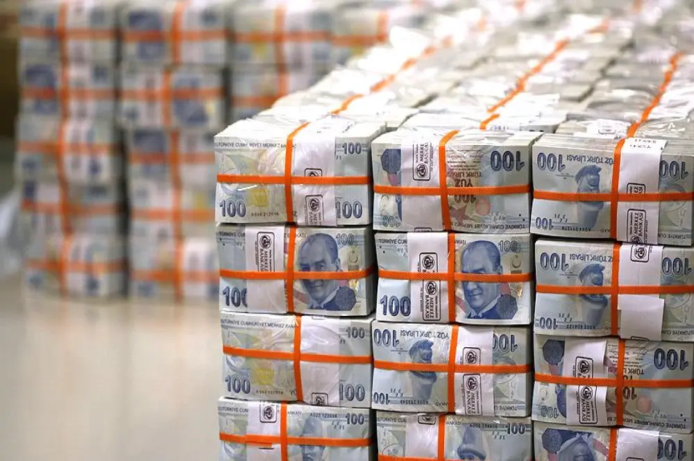 KİT ve özelleştirilecek kuruluşların borcu 619.3 milyar lira KİT ve özelleştirilecek kuruluşların borcu 619.3 milyar lira