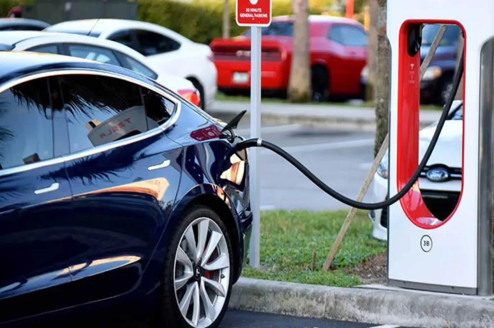 Elektrikli araçlara prim indirimi geliyor