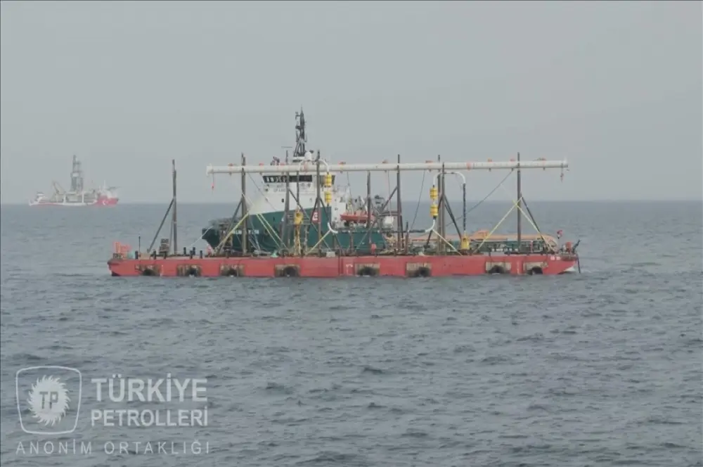 Karadeniz gazını taşıyacak boruların deniz tabanına yerleştirmesi tamamlandı Karadeniz gazını taşıyacak boruların deniz tabanına yerleştirmesi tamamlandı