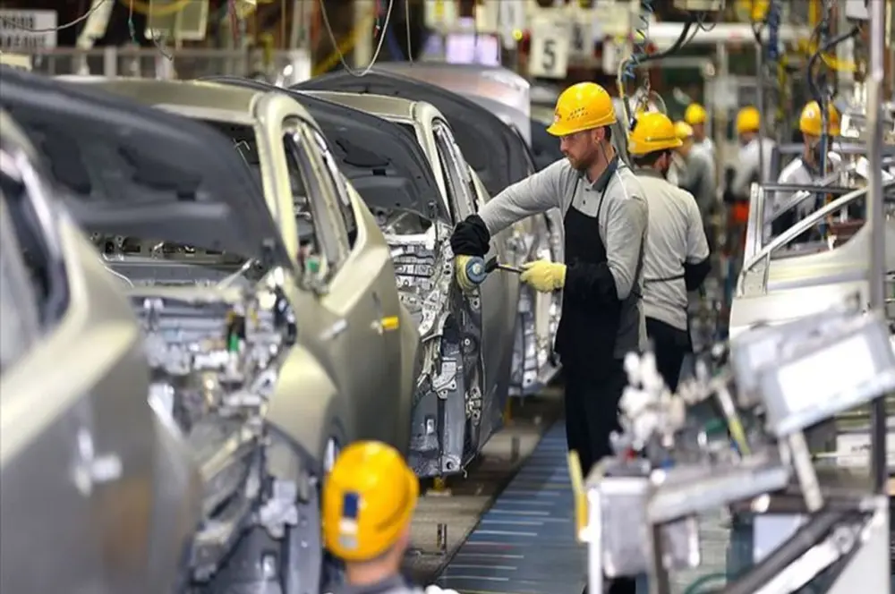 İlk çeyrek otomotiv üretimi yüzde 21 artarak 366 bin 597’ye ulaştı İlk çeyrek otomotiv üretimi yüzde 21 artarak 366 bin 597’ye ulaştı