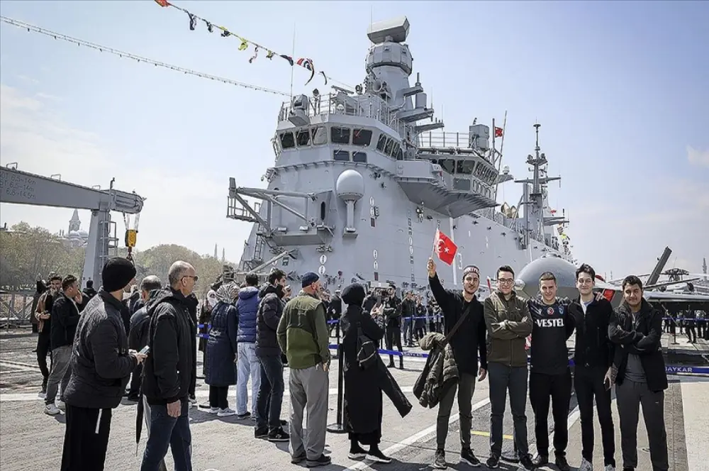 TCG Anadolu'yu 92 bin 317 kişi ziyaret etti TCG Anadolu'yu 92 bin 317 kişi ziyaret etti