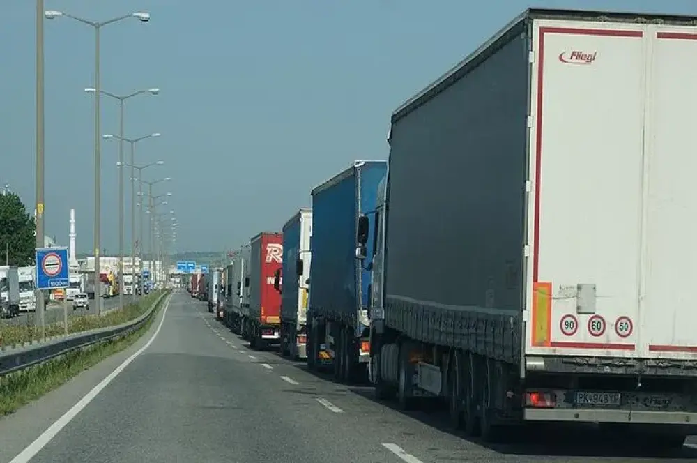 Türk TIR’larına Çekya’dan ‘serbest geçiş’ müjdesi Türk TIR’larına Çekya’dan ‘serbest geçiş’ müjdesi
