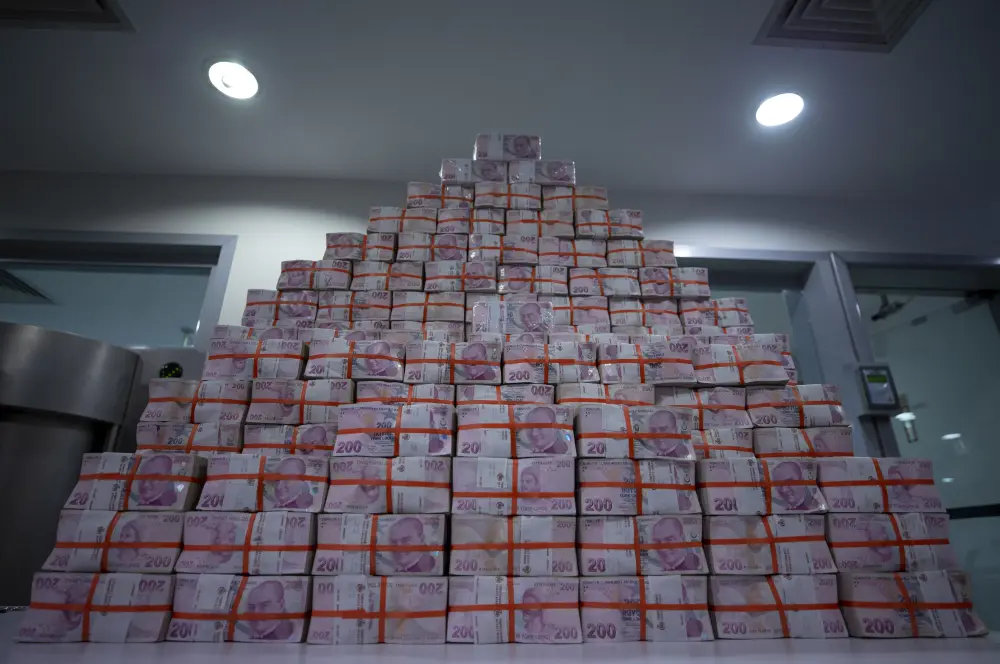 Bankacılık mevduatı 10 trilyon 629.2 milyar liraya yükseldi