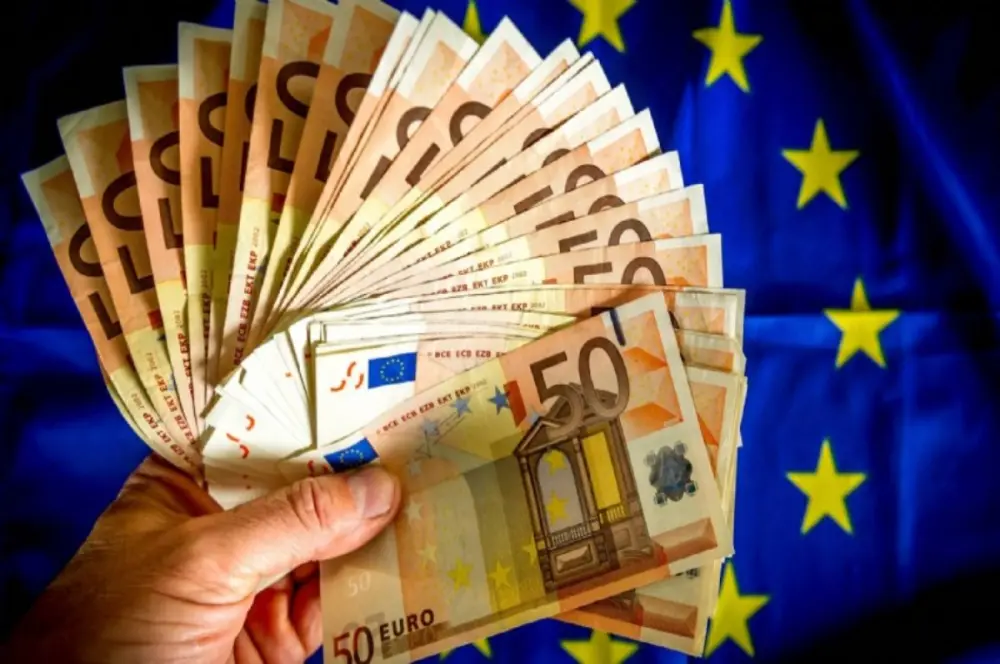Euro Bölgesi'nde enflasyon nisanda yıllık bazda yüzde 7 oldu Euro Bölgesi'nde enflasyon nisanda yıllık bazda yüzde 7 oldu