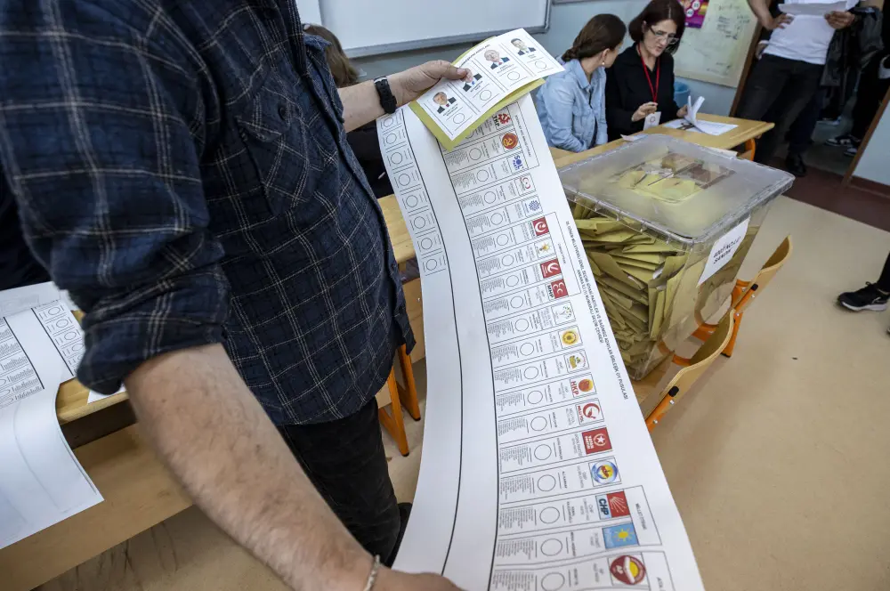 İş dünyasında beklenti: GÜVEN VE İSTİKRAR İş dünyasında beklenti: GÜVEN VE İSTİKRAR