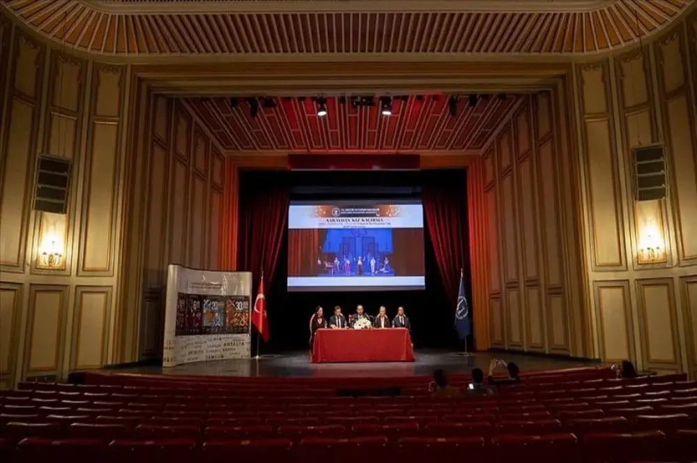 Yaz festivallerinde dünyaca ünlü opera ve bale eserleri seyirciyle buluşacak Yaz festivallerinde dünyaca ünlü opera ve bale eserleri seyirciyle buluşacak