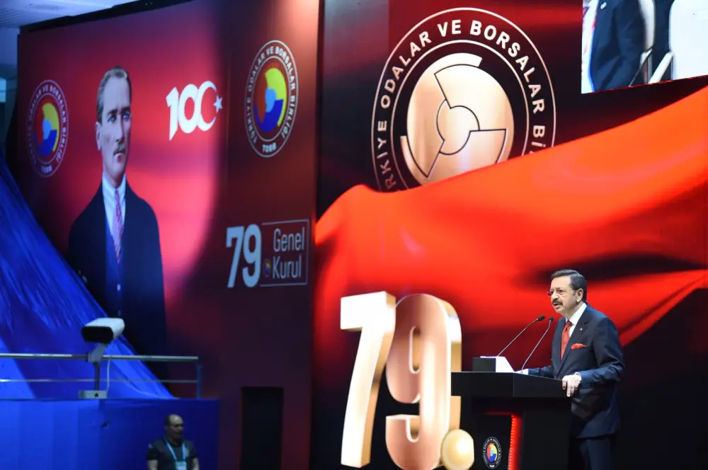 TOBB Başkanı Hisarcıklıoğlu güven tazeledi TOBB Başkanı Hisarcıklıoğlu güven tazeledi
