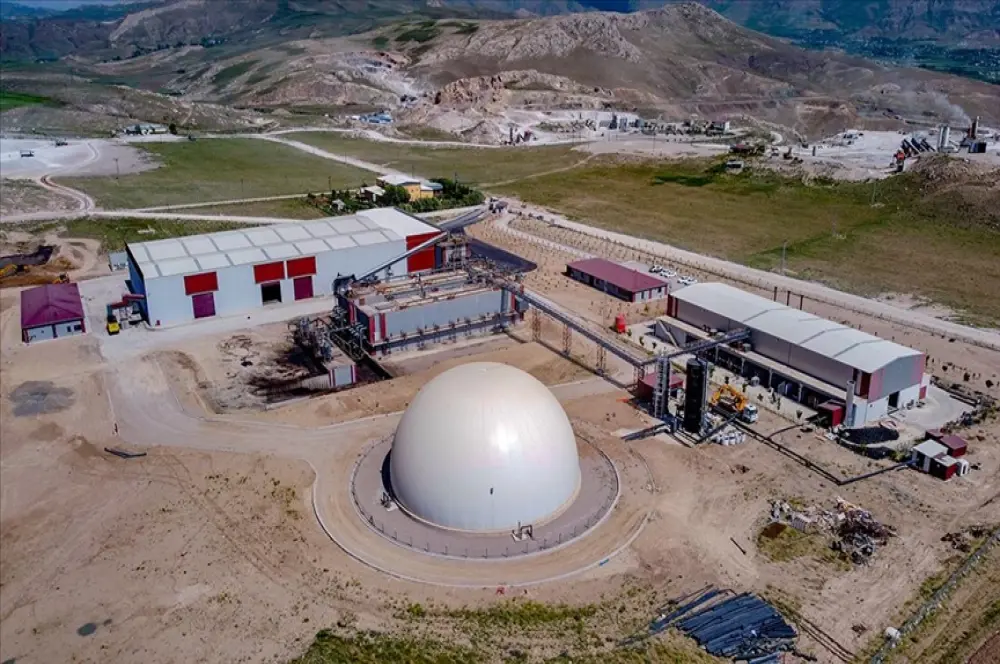 Van'da çöpten üretilen elektrikle çevreye ve ekonomiye katkı sağlanıyor Van'da çöpten üretilen elektrikle çevreye ve ekonomiye katkı sağlanıyor