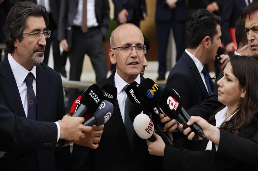 "Yeni program çalışmaları çerçevesinde bütün kesimlerle istişare edeceğiz" "Yeni program çalışmaları çerçevesinde bütün kesimlerle istişare edeceğiz"