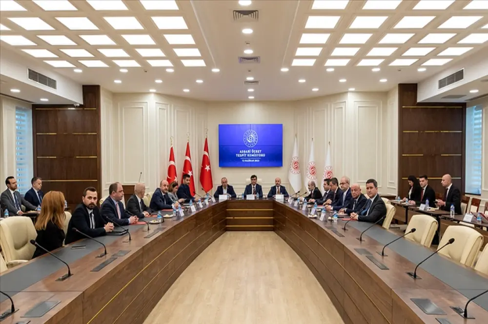 Asgari ücrete ara zam trafiği hızlandı Asgari ücrete ara zam trafiği hızlandı