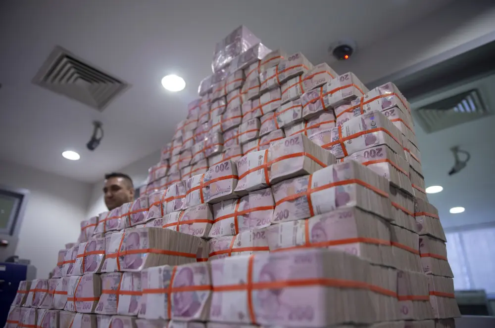 Bankacılık mevduatı 11 trilyon 659.8 milyar liraya yükseldi Bankacılık mevduatı 11 trilyon 659.8 milyar liraya yükseldi