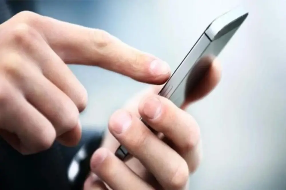 Bayramda cep telefonuyla 21.6 milyar dakika görüşme yapıldı Bayramda cep telefonuyla 21.6 milyar dakika görüşme yapıldı