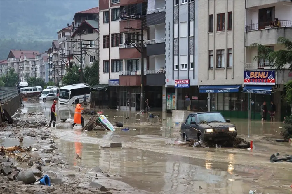 Selden etkilenen illerdeki KOBİ'lere "Acil Destek Kredisi" Selden etkilenen illerdeki KOBİ'lere "Acil Destek Kredisi"
