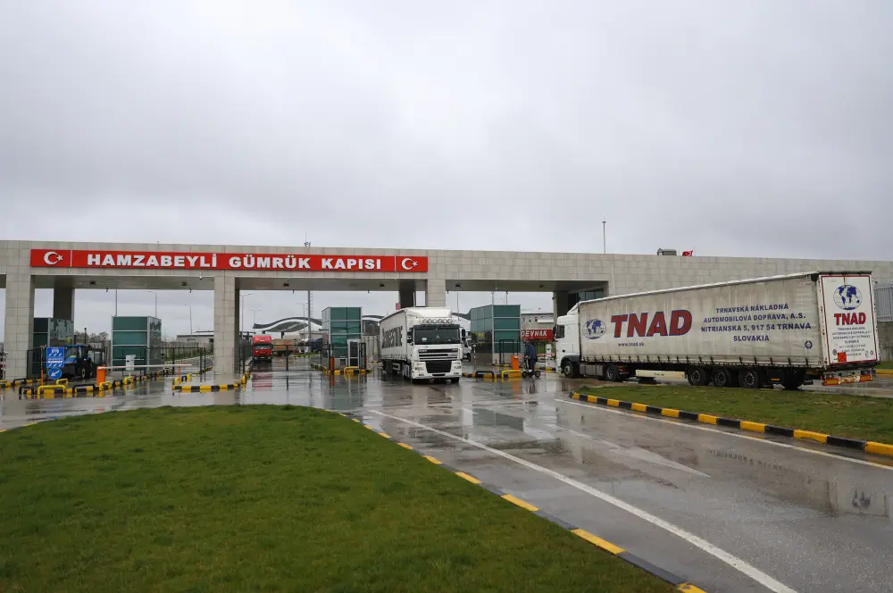 Gümrüklerde yeni fiyat tarifesi Gümrüklerde yeni fiyat tarifesi