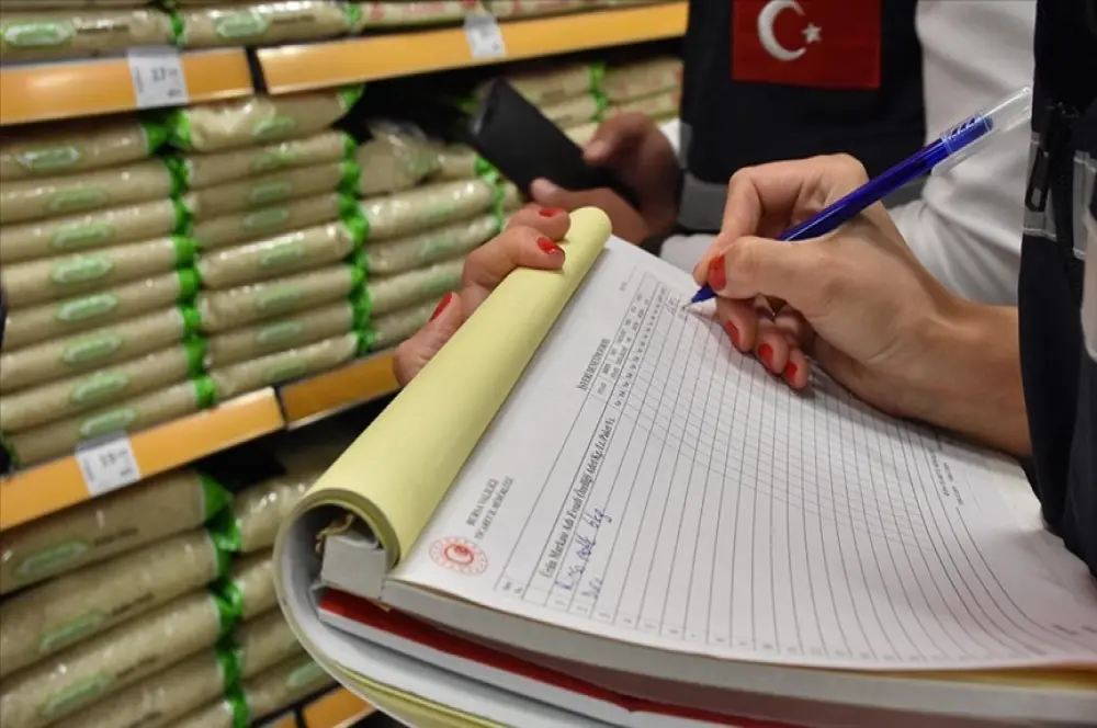 Vatandaşı mağdur eden işletmelere 361 milyon lira ceza kesildi Vatandaşı mağdur eden işletmelere 361 milyon lira ceza kesildi